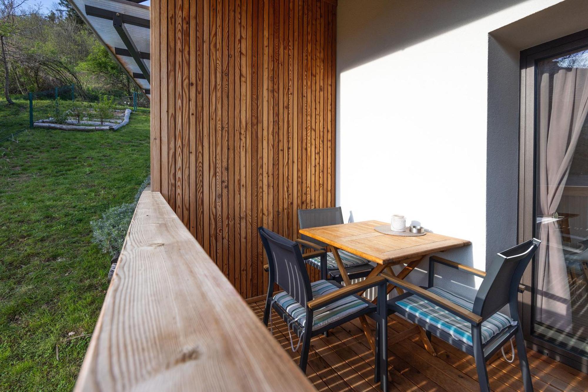Apartment Hisa Vally Art *
